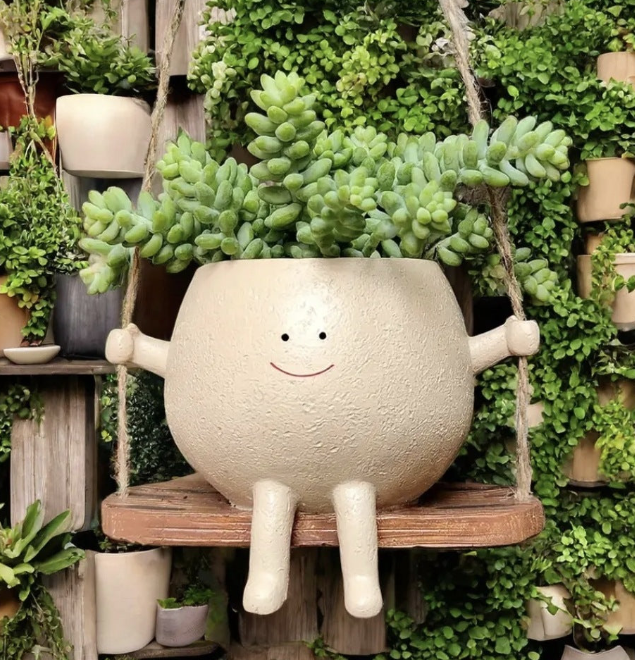 Smily Face Garden Planter Pot 1 Piece Cartoon Design Resin Pot for Indoor Plants Cute Chair Shape Succulent Flower Pots with Drain Hole Decorative for Home Office Desk